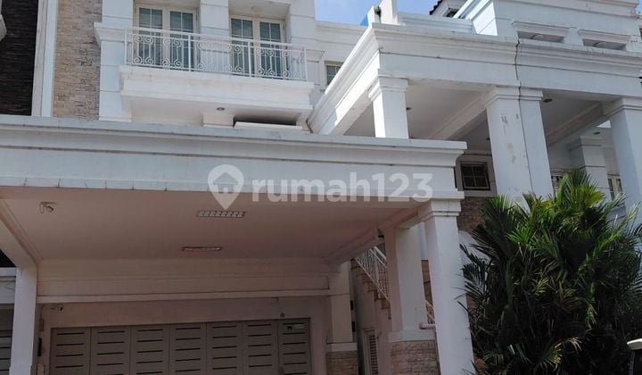 Rumah Green Lake Sunter Luas 200M Cluster Mewah Bangunan 2 Lantai Bebas Banjir