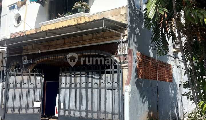 Cempaka Putih House, 150M², East Facing, Comfortable Neighborhood, Negotiable Price