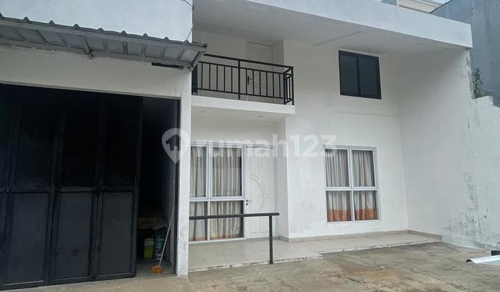 Rumah Agung Permai Bangunan 1.5 Lantai dengan Luas 350M Hadap Selatan