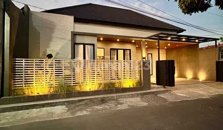 Rumah Siap Huni Furnished dengan Tanah Luas di Purwomartani,Dekat Pamela 7