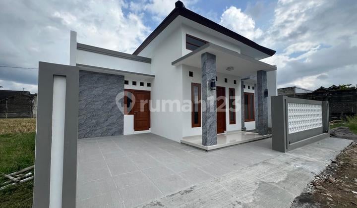 Rumah Siap Huni Desain Limasan,Di Sleman Jl.godean KM 7,Selatan Sate Munggur