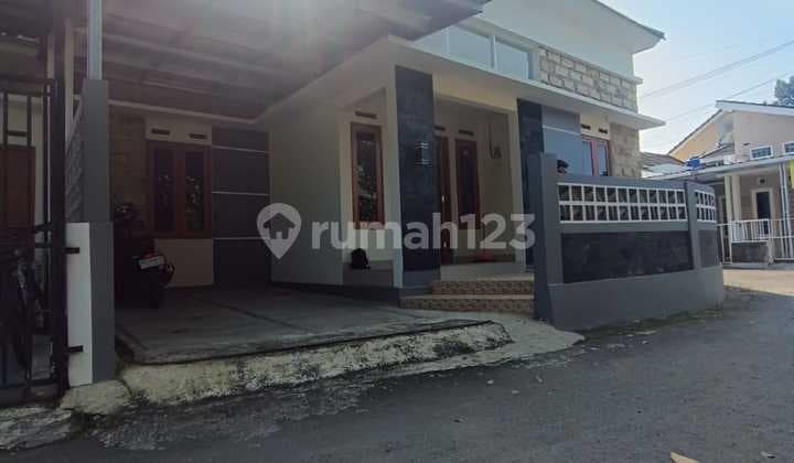 Rumah baru desain Limasan modern di jl.Magelang,Dekat Pasar Sleman