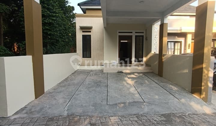 Rumah cantik siap huni di Jakal km 13,dekat Kampus UII