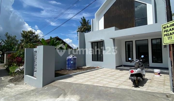 Ready-to-Occupy Mezzanine Design House in Caturharjo, Sleman, West Ibarbo Park