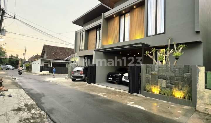 2-Story House Contemporary Modern Design North of Maguwoharjo Stadium Depok Sleman