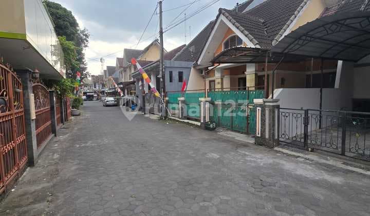 Rumah 1 lantai lokasi premium di Seturan,Dekat Kampus UPN