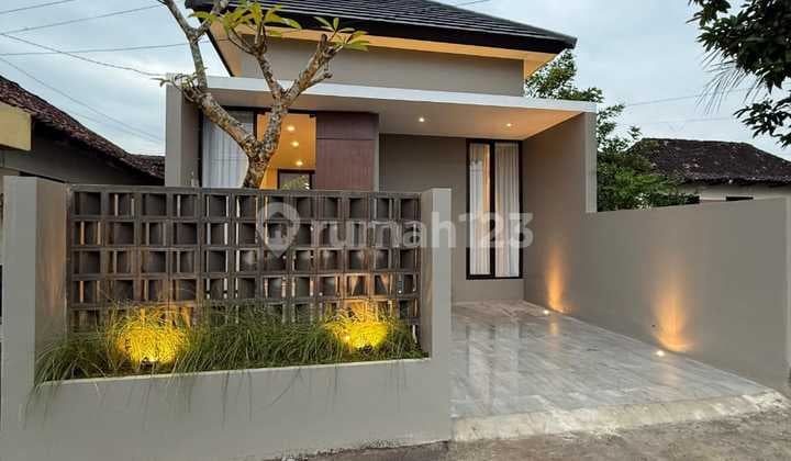 Rumah Cantik Full Furnished di Jl.godran ,Dekat Pasar Godean