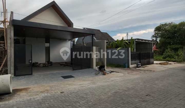 Rumah Siap Huni dengan Tanah Luas di Purwomartani Kalasan,Dekat Pamela 7