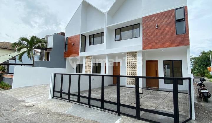 Ready-to-occupy house in Maguwoharjo, near Waterboom JOGJA BAY