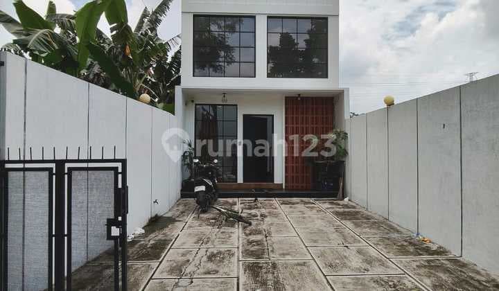 Villa 2 Lantai View Sawah dan Gunung di Ngaglik Sleman,Dekat Pasar Rejodani Palagan