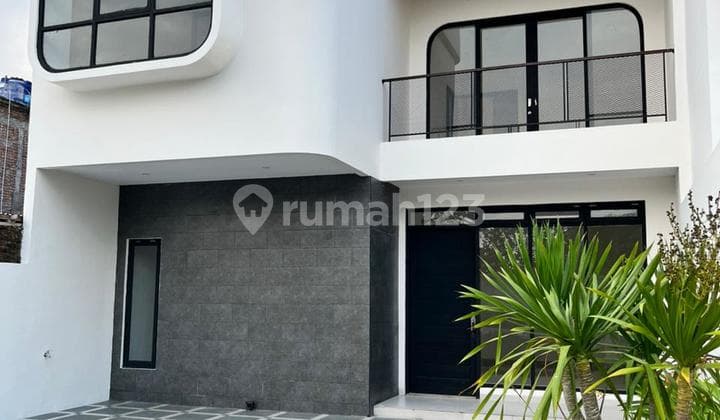 Rumah Baru Siap Huni Dalam Ringroad di Maguwoharjo,Dekat Kampus Upn