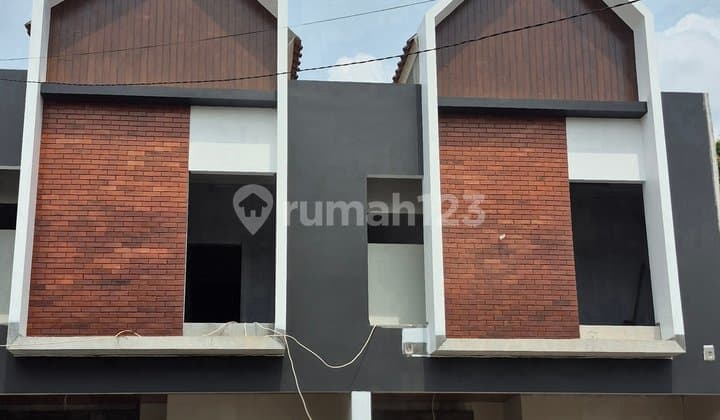 Rumah Cluster 2 Lantai Hanya 900 Meter Dari Exit Tol Bambu Apus
