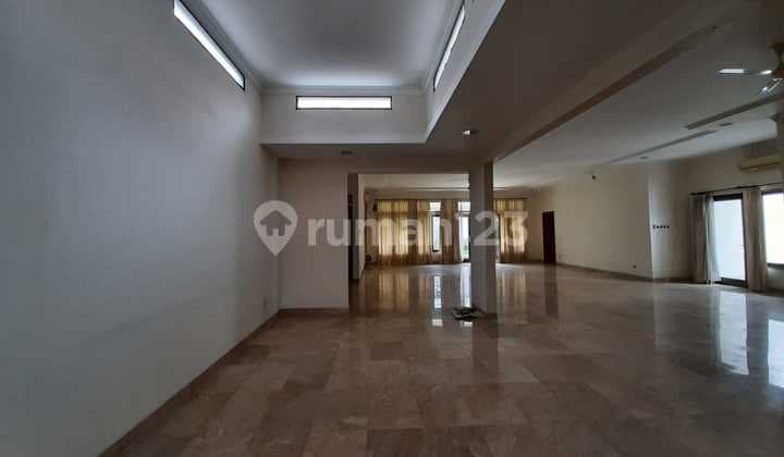 Rumah di Lokasi Tenang Nyaman Asri