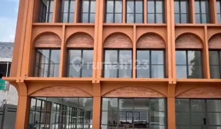 Gedung Baru Lokasi Strategis Dekat Tol Tb Simatupang