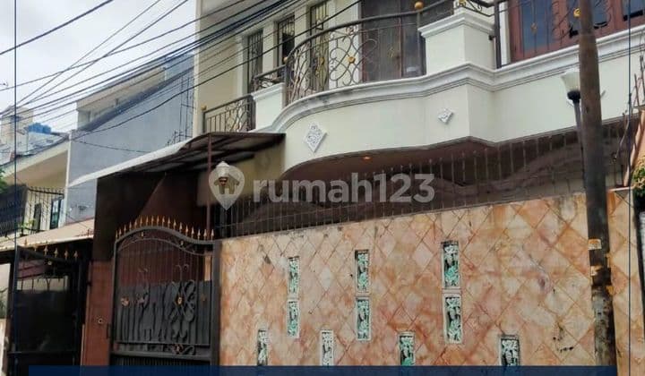 Rumah Mewah 6 Kamar Siap Huni Strategis Di Cideng Jakarta Pusat