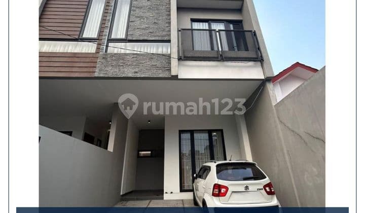 For Sale New 3+1 Bedroom House with Many Bonuses in Petojo, Central Jakarta