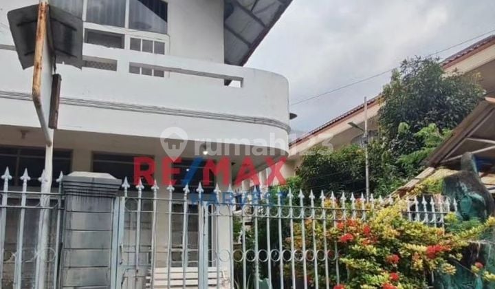 Dijual Harga Bu Rumah Hoek 5+1 Kamar di Tanjung Duren - Jarang Ada !