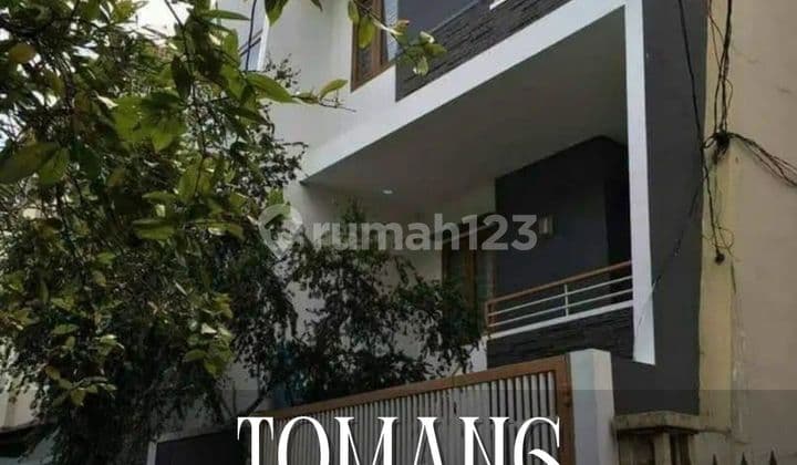 Rumah Bagus Siap Huni Hadap Timur di Tomang - Jakarta Barat