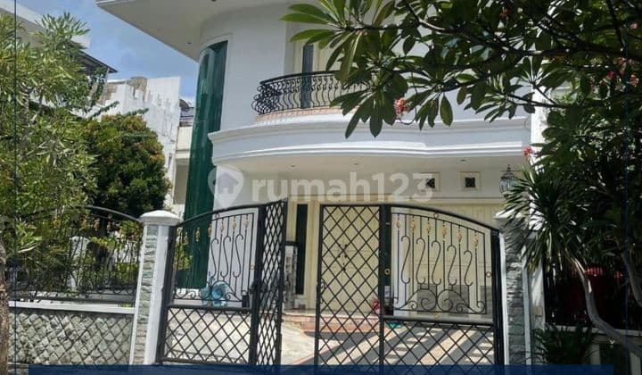 Sangat Murah !! Rumah Mewah Hoek 3 Kamar Hadap Selatan Dan Barat Di Puri Kencana Jakbar
