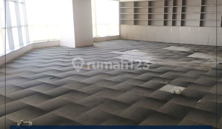 Murah !! Office Apl Tower Central Park, Luas 257 Meter² Dilantai Tinggi - Semi Furnished