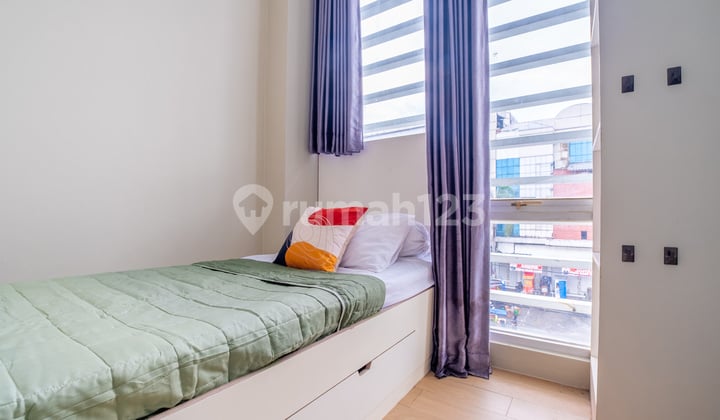 Sewa Kamar Kost Kemanggisan Jade Residence by AbdiHome Dekat Binus Kemanggisan dan Rumah Sakit Bhakti Mulia