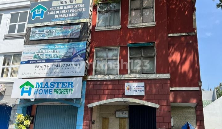 Ruko 3 lantai hoek di boulevard citra raya cikupa tangerang