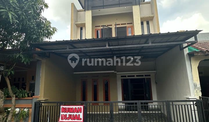 Beautiful 2-Story House in Citra Raya Tangerang