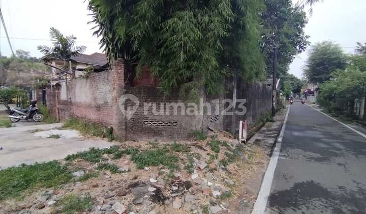 Dijual Tanah bonus Bangunan di Pajang, Laweyan, Surakarta