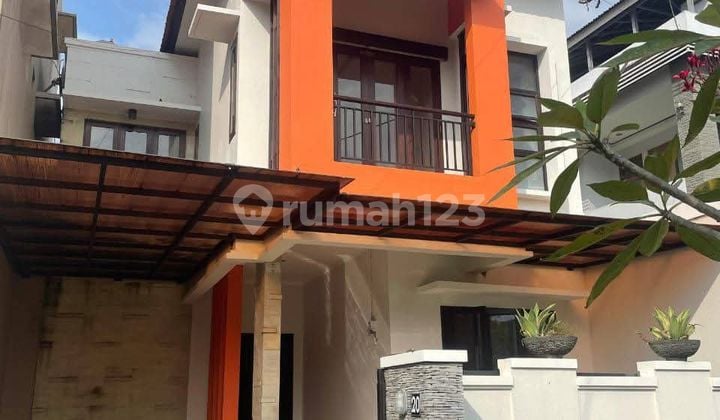 Minimalist House in Tukad Badung Renon Denpasar
