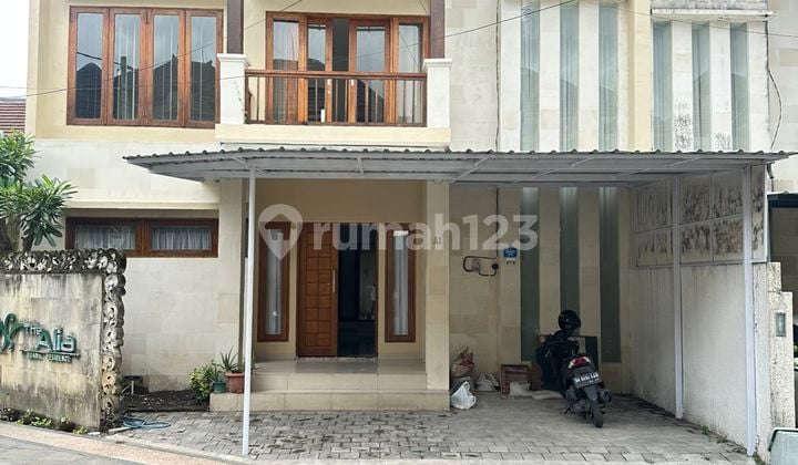 Rumah Lantai 2 di Area Mahendradata Denpasar