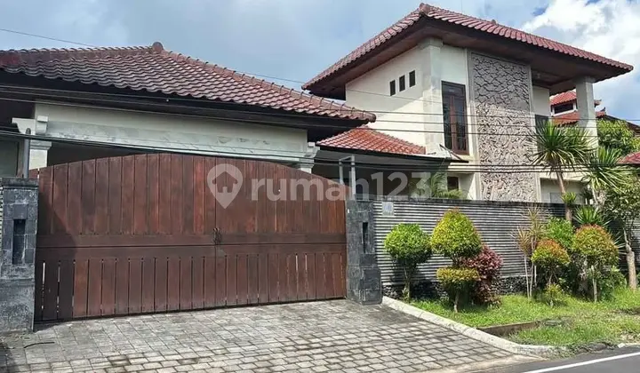 Selling Semi Villa House in Taman Mumbul Nusa Dua Benoa