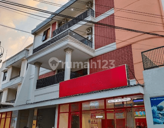 Kost Eksklusif Dengan Ruko Siap Pakai Full Furnish Private Lift