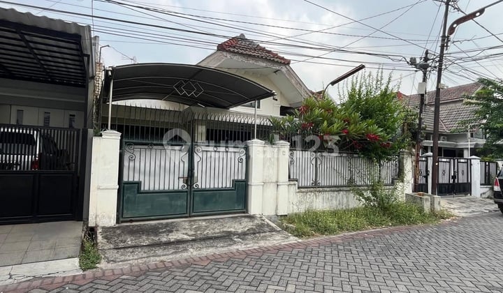 Manyar Tirtoyoso Siap Huni Rumah Lama Row Lebar