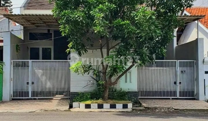 Rumah Strategis Rungkut Asri Timur - Cocok Kos/Kantor