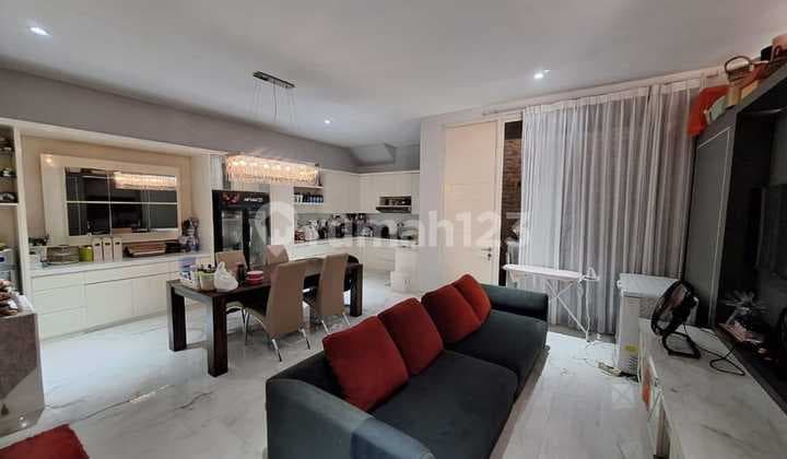 Rumah Shm Furnish Siap Huni Di Pakuwon City Dekat Shanghai Park Dan Pcm