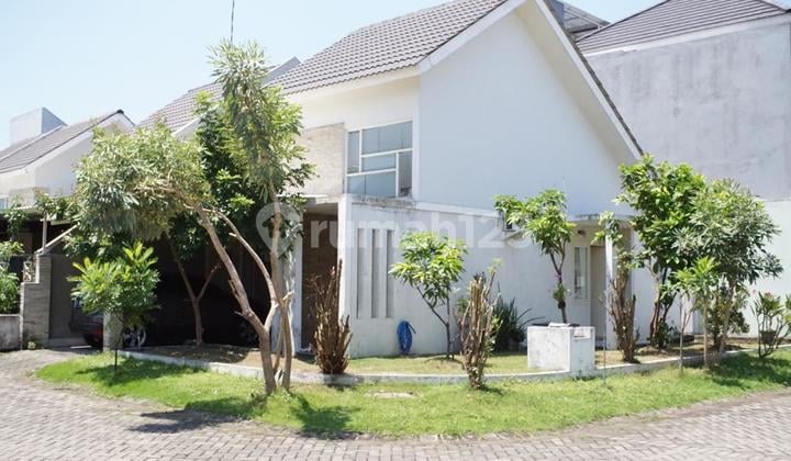 Rumah Hook Puri Surya Jaya Cluster Valencia Garden Siap Huni