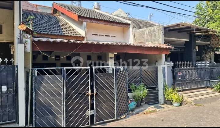 Rumah Cantik & Modern di Semolowaru Siap Huni