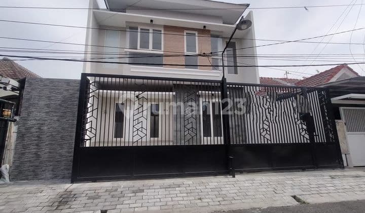 Rumah Baru Sutorejo Prima Dijual, Lokasi Strategis