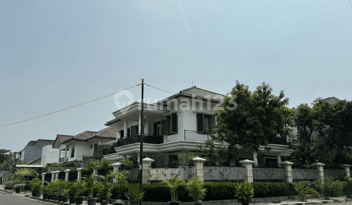 Rumah Huk di Kayu Putih di Jaktim