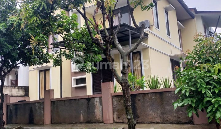 Rumah, 2 Lantai, SHM Lokasi Hook Luas Tanah 234 M2