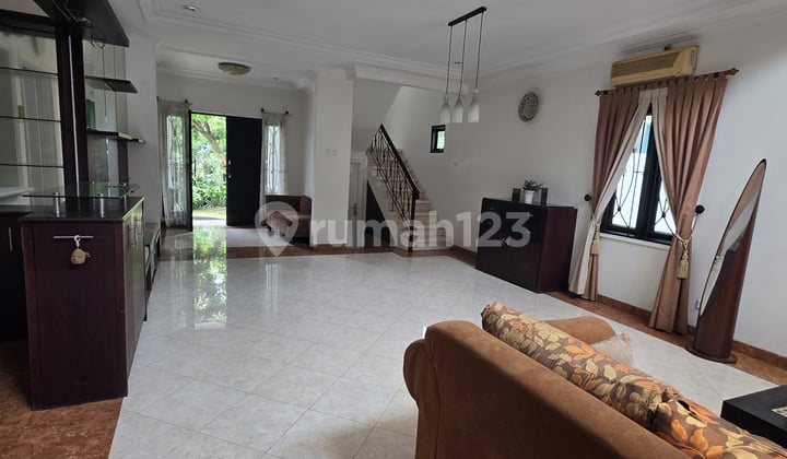 Rumah Kontrakan Hook Bagus SHM Semi Furnished 5 Kamar Tidur