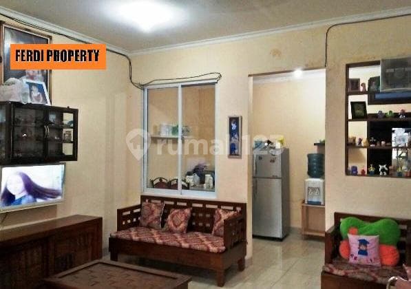 Rumah Butuh Minim Renovasi Unfurnished 6 Kamar Tidur Bukit Golf