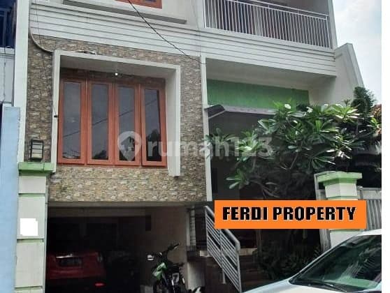 Rumah 2 Lantai SHM di Lenteng Agung Jagakarsa, Jakarta Selatan