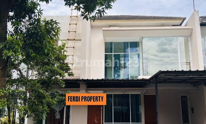 Siap Huni, Rumah, 2 Lantai, SHM Hadap Timur 4+2 Kmr Tidur