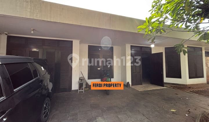 Rumah, 1 Lantai, SHM, Dekat Akses LRT Lokasi Strategis