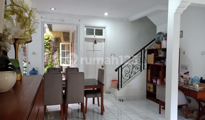 Rumah, 2 Lantai, SHM, Bebas Banjir Akses 2 Menit Toll Nagrak