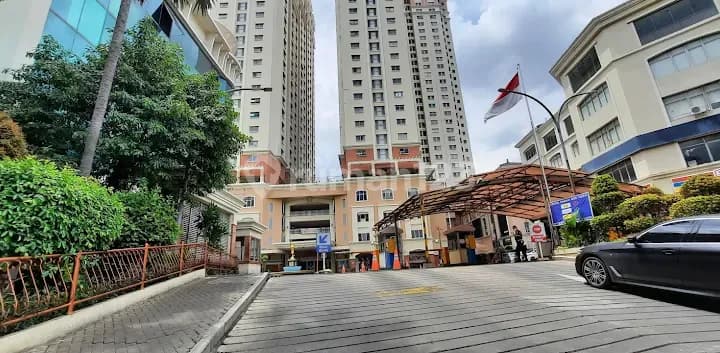 Ruang Kantor / Usaha Di Gajah Mada Jakarta Barat