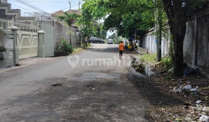 Rumah Shm Jl Gatsu Barat-cargo Hoek Akses 2 Jalan