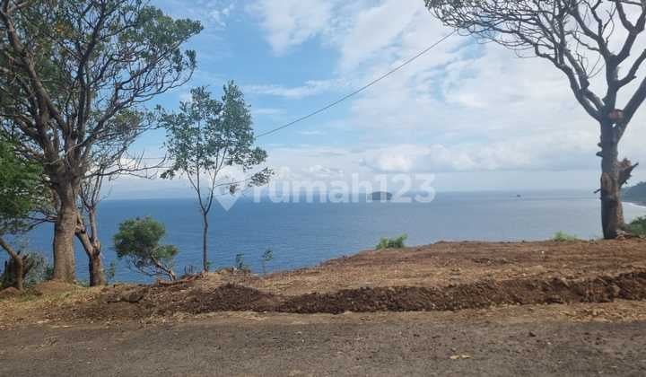 Land for Sale at Los Pantai Virgin Beach Karang Asem with SHM (Freehold Certificate)