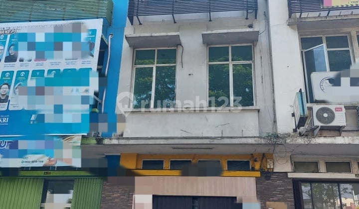 Ruko Dijual Jalan Raya Tol Bulevard Strategis